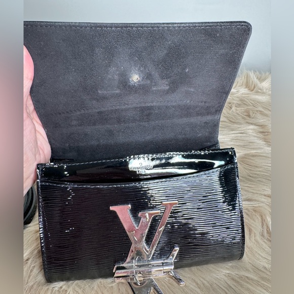 Authentic Louis Vuitton Louise PM Epi Electric Black Leather Shoulder/Clutch - Picture 10 of 12